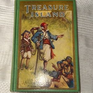Green Treasure Island Coffee Table Book